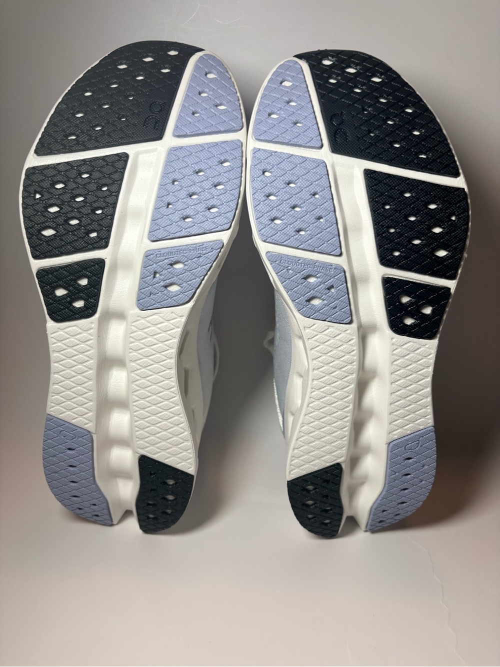 On Cloudsurfer 2  Light Blue Running Shoe brand new in box ( size 8 woman ) - Picture 2 of 16